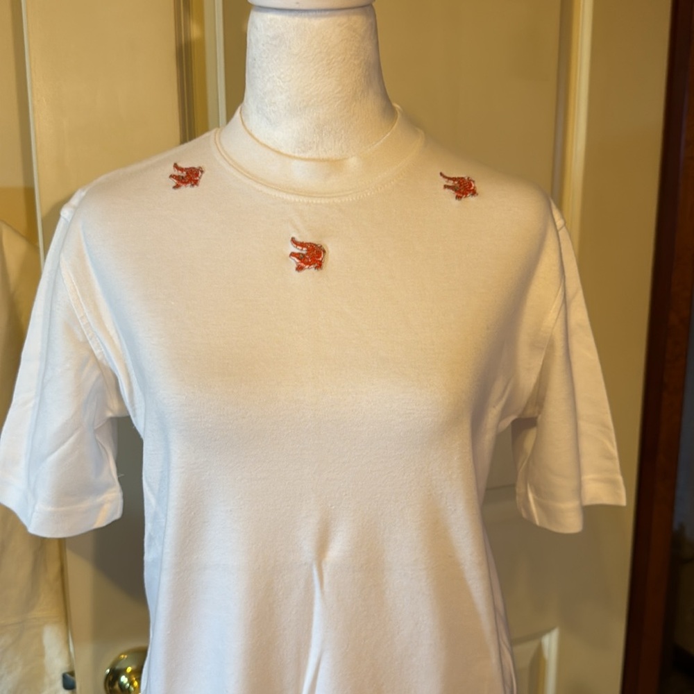 University of Florida T shirt embellished w/ little gators w/ rhinestone eyes